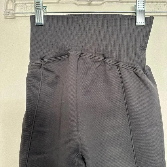 Free People Movement high waisted leggings. Size XS/S - Picture 4 of 4